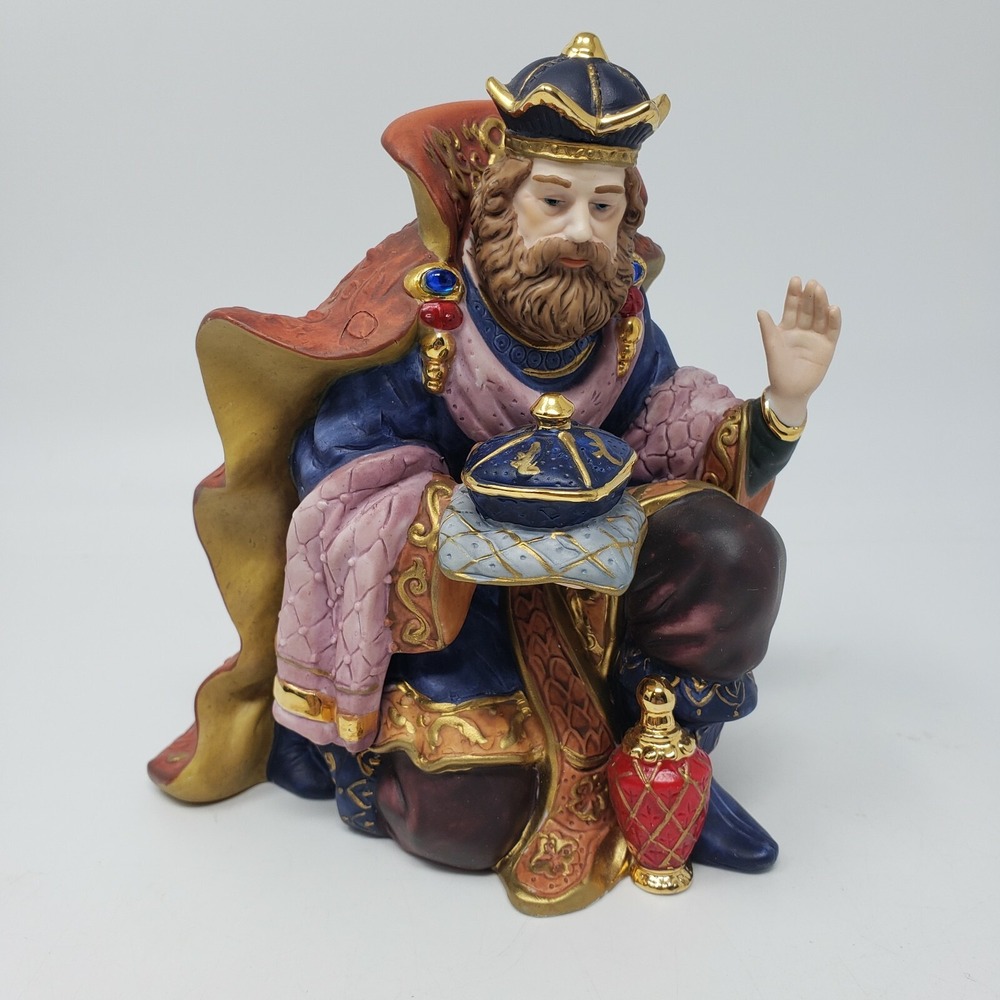Kirkland Signature 13 Piece Porcelain Nativity Set #75177 Replacement Wise Man
